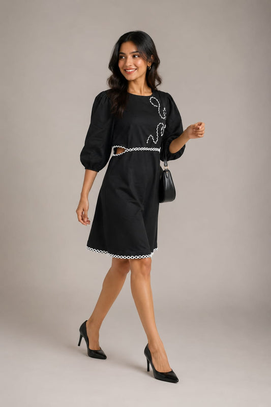 MONOCHROME ELEGANCE